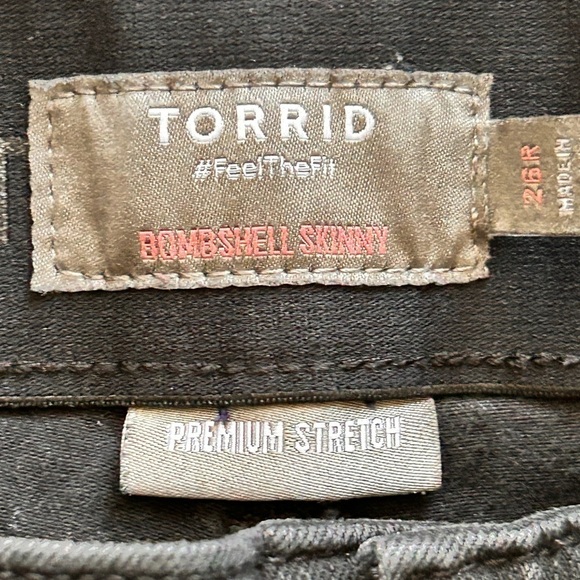 Bombshell Skinny Premium Stretch High-Rise Jean. 26R black Torrid Item 1… - Picture 13 of 14